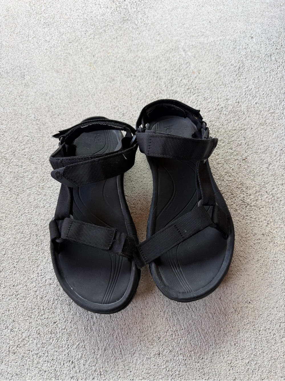 Teva men’s Black Open-Toe Adjustable Strap Sandals